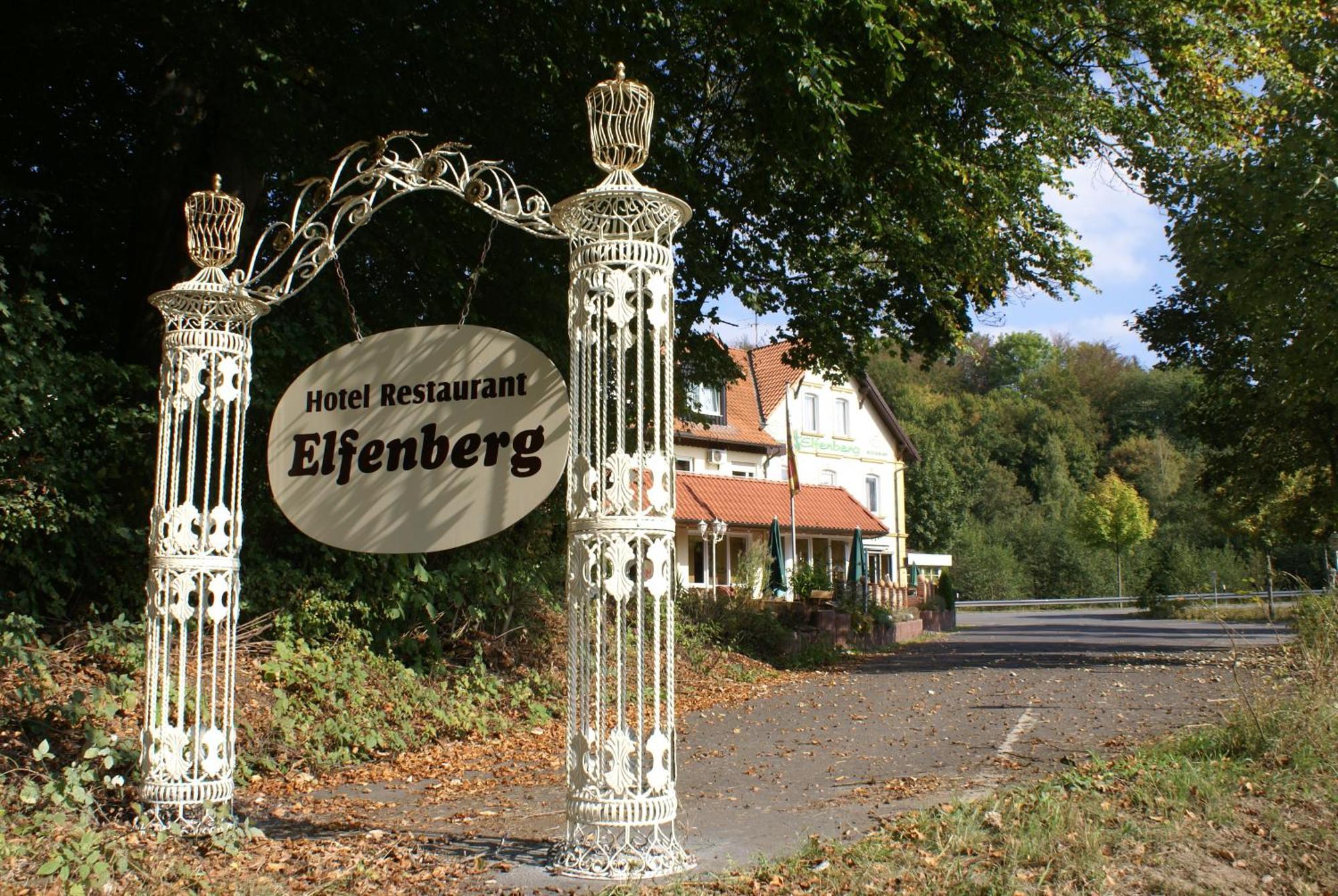 Hotel Elfenberg Schieder-Schwalenberg ภายนอก รูปภาพ